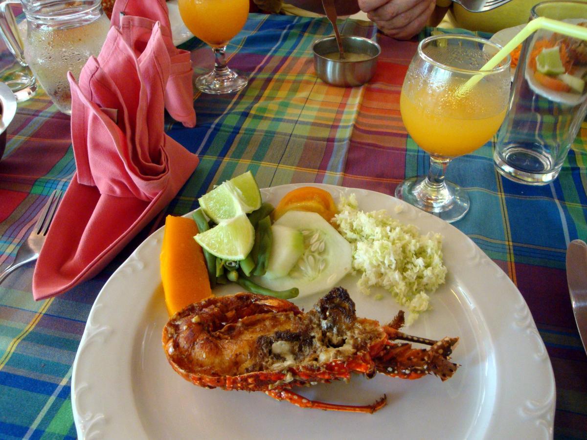 Sunset Bay Club All Inclusive Colihaut Exterior foto